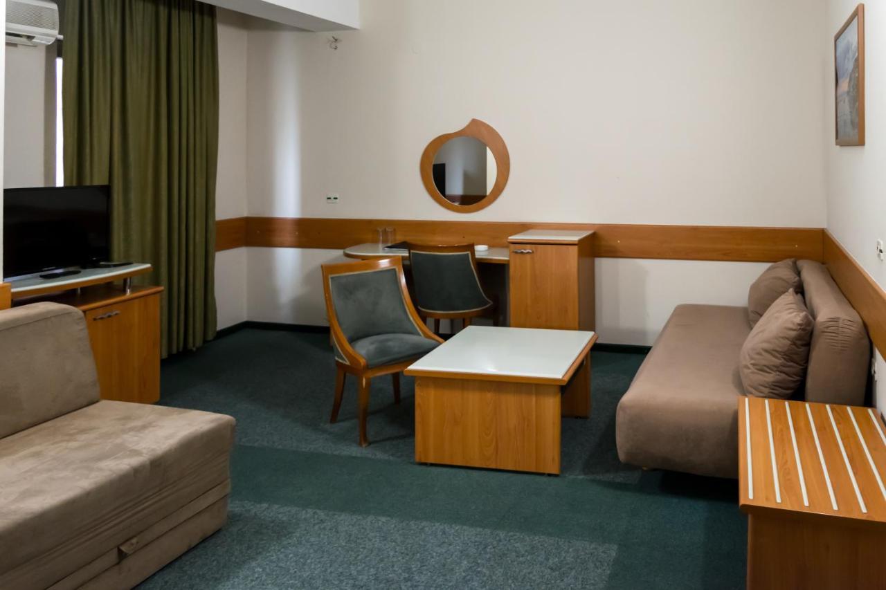 Hotel Cingo أوهغيد المظهر الخارجي الصورة